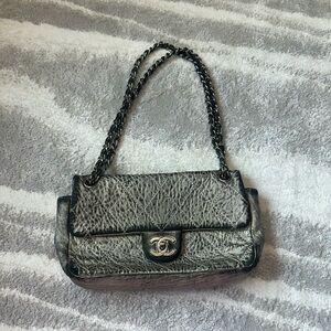 Chanel bag authentic!!!